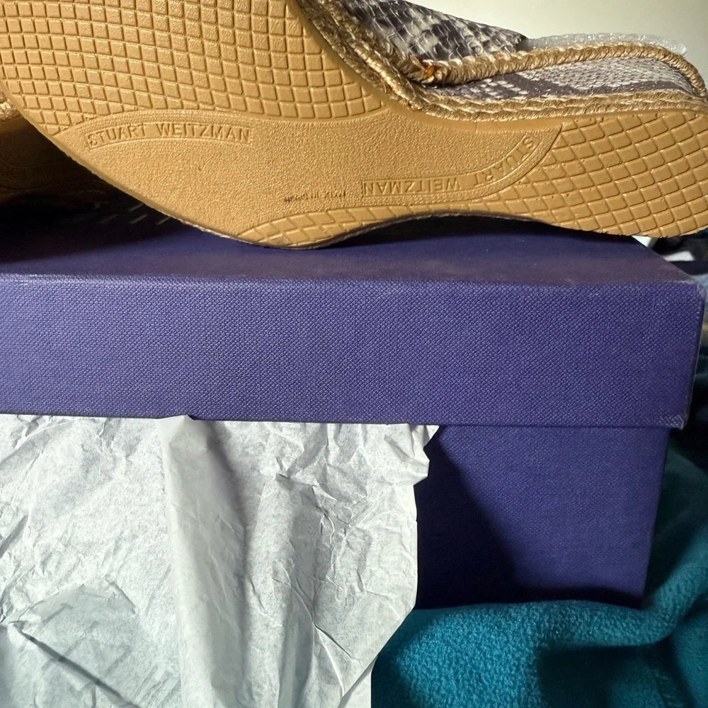 Stuart Weitzman Elegant Snakeskin Wedge Espadrilles - Picture 6 of 9